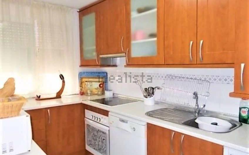 CHALET ADOSADO CORPA